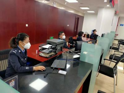 防控疫情我在岗 帮扶企业、服务群众“不打烊”